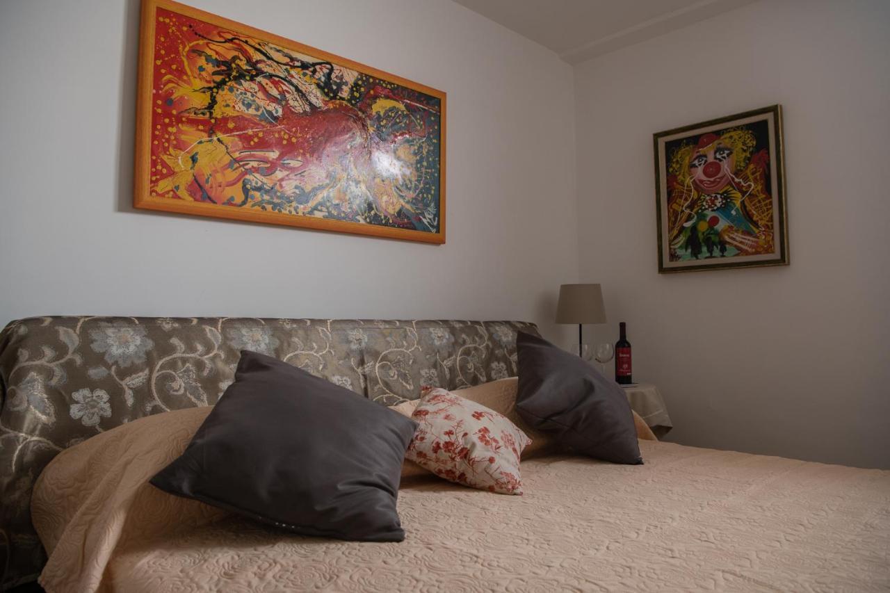 איסקיה Villa Iscla Maison D'Hotes מראה חיצוני תמונה