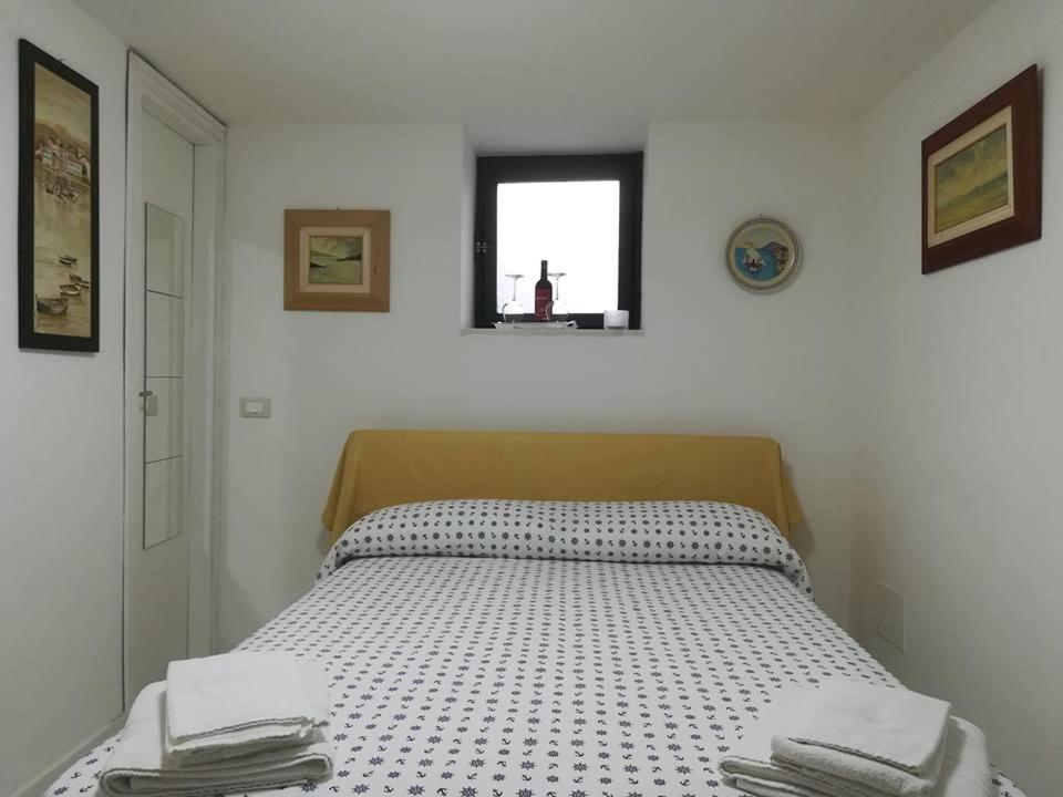 איסקיה Villa Iscla Maison D'Hotes מראה חיצוני תמונה